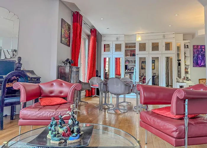 #h3 Le Fantasque City-center Shops Nearby T2