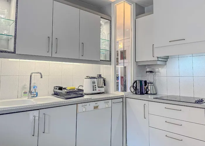 #h3 Le Fantasque City-center Shops Nearby T2 Apartamento *