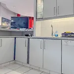 Apartment #h3 Le Fantasque City-center Shops Nearby T2